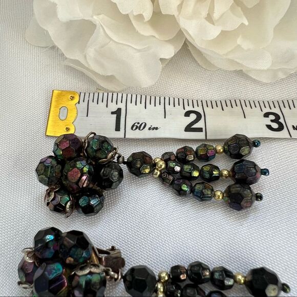 Vintage Aurora Borealis Clip Earrings Purple Gold Tone Gems - Picture 2 of 5